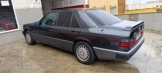 Mercedes 300D Turbo W124