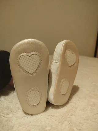 Botas Mayoral T18 doradas con lazo