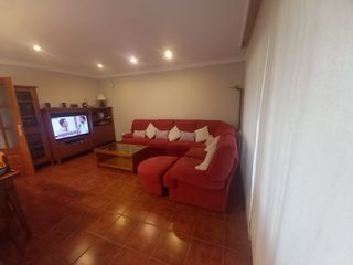 Sofá rinconera rojo 3,40m x 2,30m