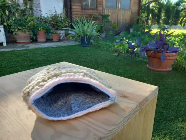 Bolsillo tejido a mano