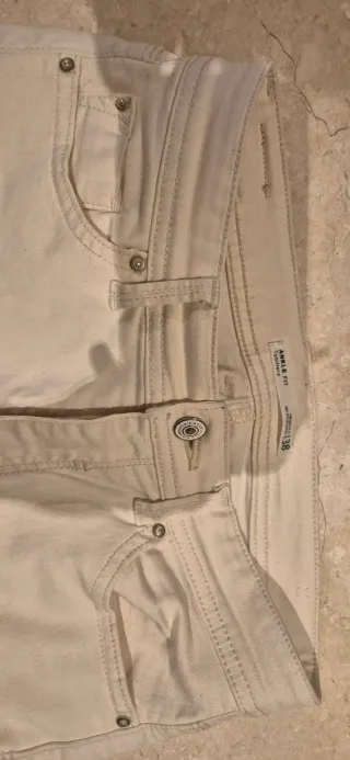 Pantalón Cortefiel elástico beige
