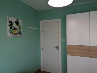 Se alquila habitación en piso compartido CHICAS