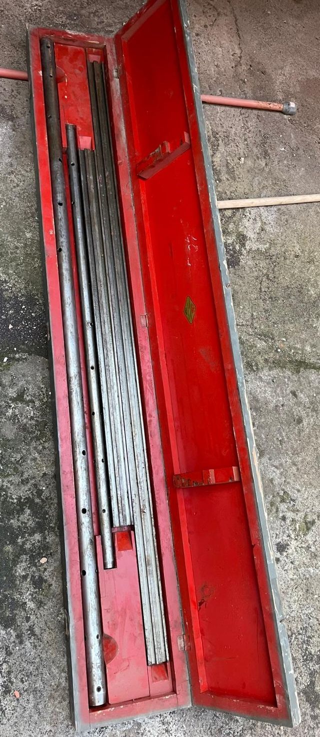 Cassetta con barre per barenatrice