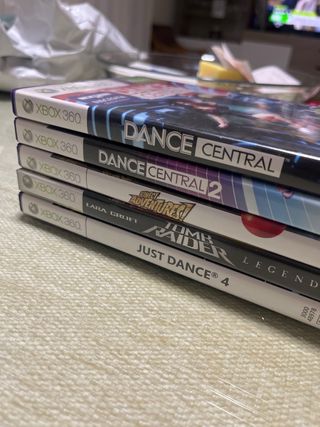 Confezione da 5 giochi Xbox 360 Kinect