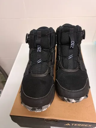 Botas Terrex Boa Niño Talla 37 1/3