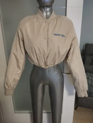 Cazadora corta beige S