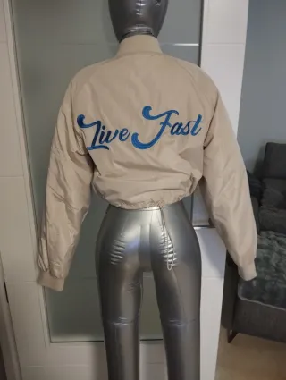 Cazadora corta beige S