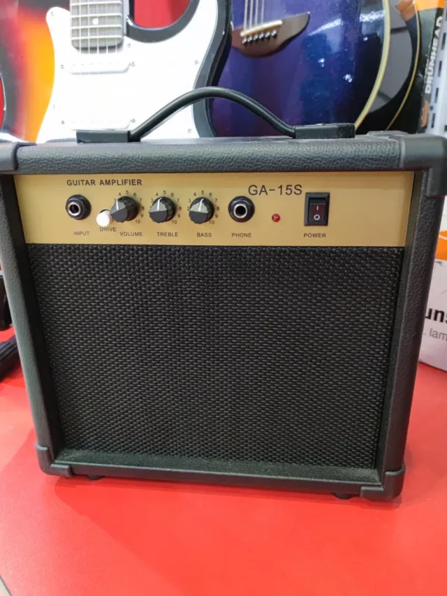 Guitarra Daytona Eléctrica + Amplificador