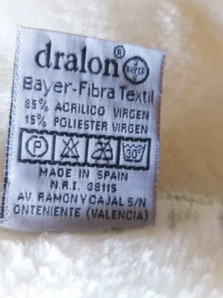 Suave mantita de bebé para cuna