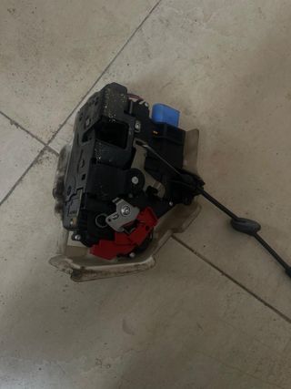 Cerradura Puerta VW