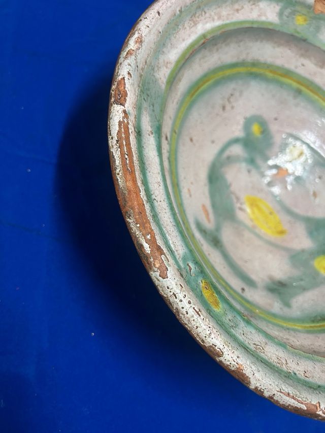 Ciotola in ceramica antica