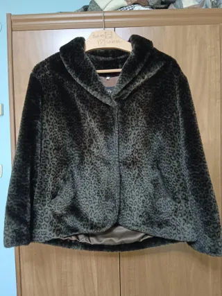 Chaqueta piel ecológica leopardo