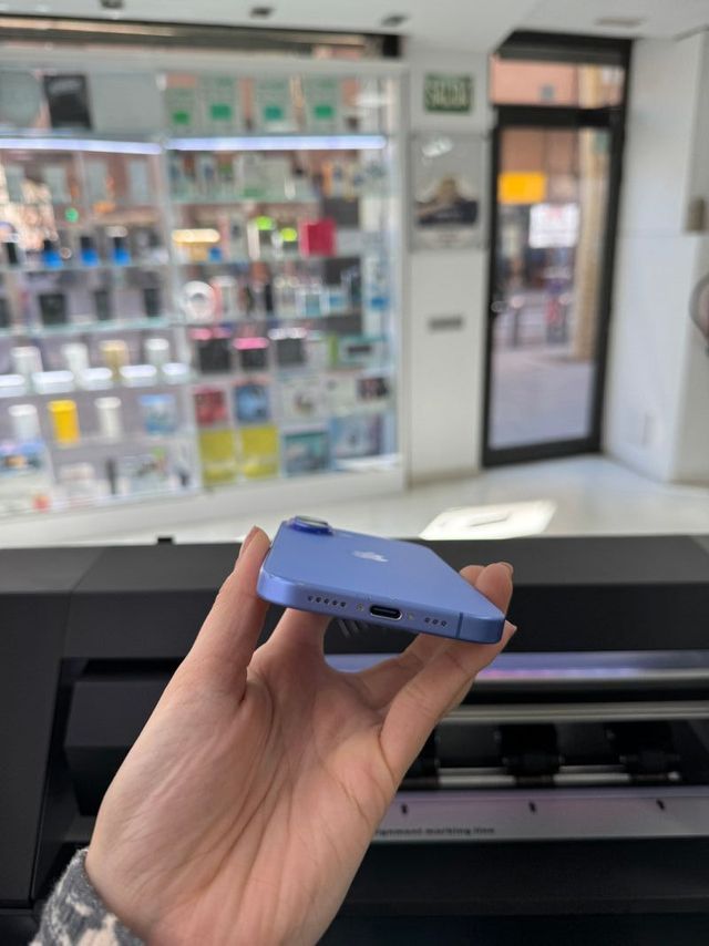 Oferta! IPHONE 16 PLUS 128GB SEMI NUEVO