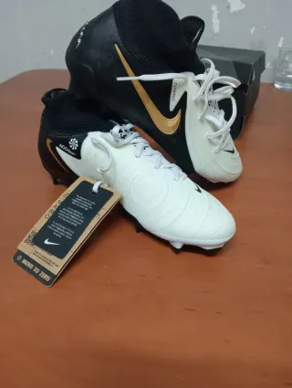 Botas Fútbol Nike Talla 38