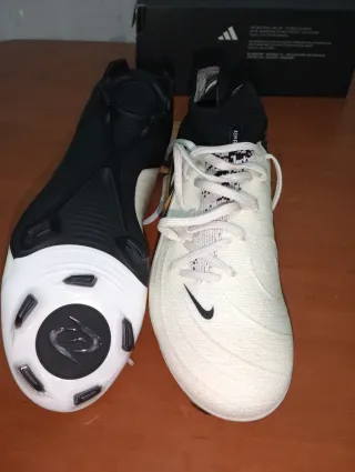 Botas Fútbol Nike Talla 38