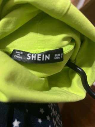 Camiseta licra cuello alto fluor