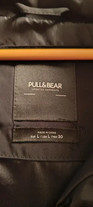 Chaqueta acolchada Pull&Bear negra