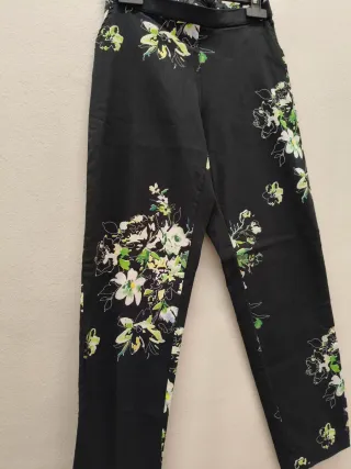 Pantaloni Goldenpoint neri a fiori Tg. S