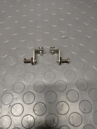 Escuadras quilla Derbi Variant