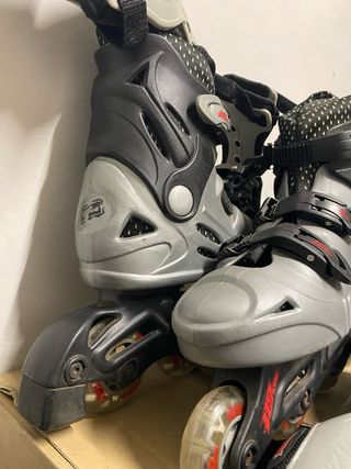 Patines en línea y protecciones