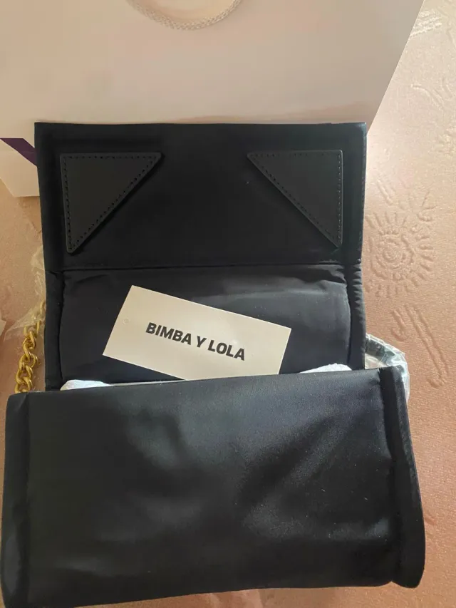 Bolso Bimba y Lola negro y dorado