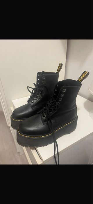 Botas Dr. Martens negras plataforma