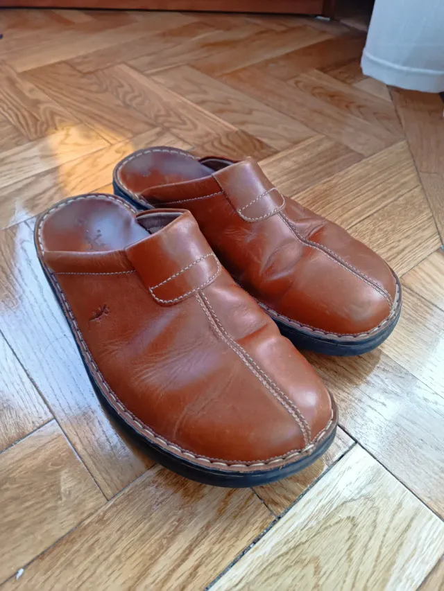 Zoccoli in pelle marrone da uomo