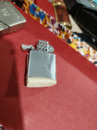 Mechero Zippo Marlboro