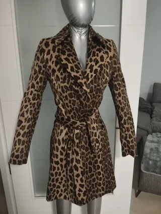 Abrigo leopardo Cortefiel mujer