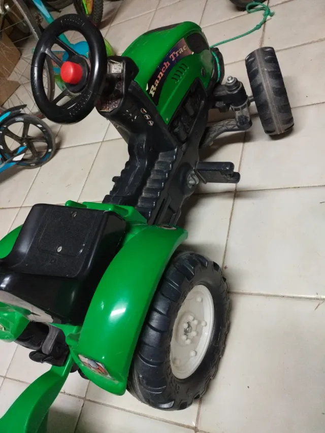 Tractor Infantil Verde con Remolque
