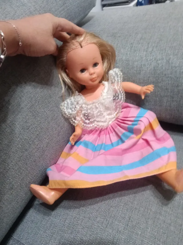 Nancy Famosa muñeca con su vestido original