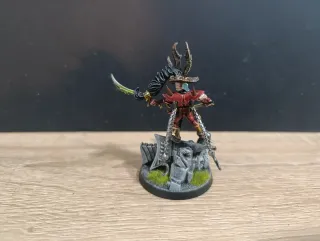 Warhammer 40k Eldar Oscuros Drazhar conversión