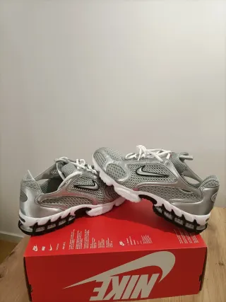 T41 Nike Air Zoom Spiridon Cage 2