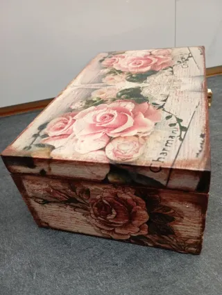 Caja de madera artesanal estilo Shabby Chic