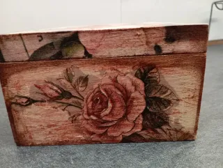 Caja de madera artesanal estilo Shabby Chic