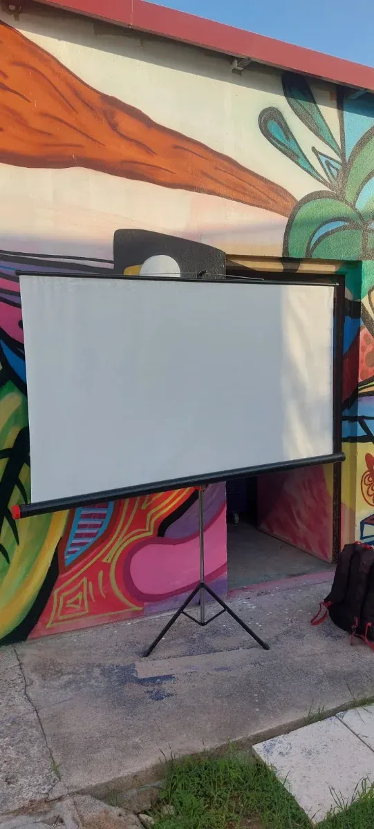 Pantalla Proyector Portátil Exterior/Interior
