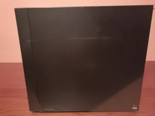 Ordenador Lenovo y pantalla Samsung 4k