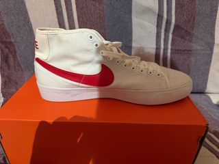 Nike SB Blazer Court Mid Premium Blanco/Rojo
