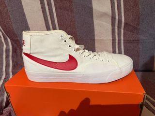 Nike SB Blazer Court Mid Premium Blanco/Rojo