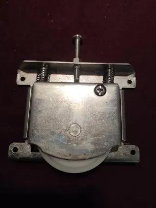 Ruedas para puertas correderas de armario