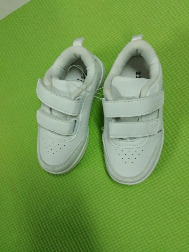 Zapatos niño talla 23 blancos