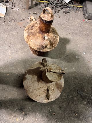 Cántaro de aceite antiguo