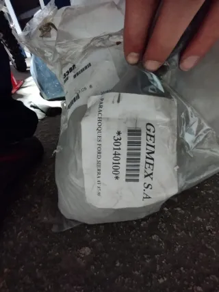 Parachoques Ford Sierra XR4i Original Nuevo