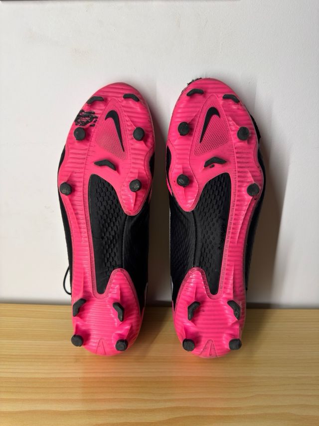 Botas de Fútbol Nike Phantom Tacos