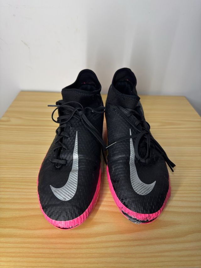 Botas de Fútbol Nike Phantom Tacos