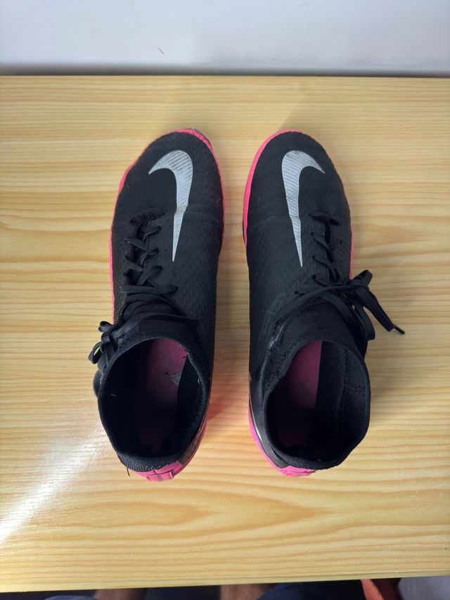 Botas de Fútbol Nike Phantom Tacos