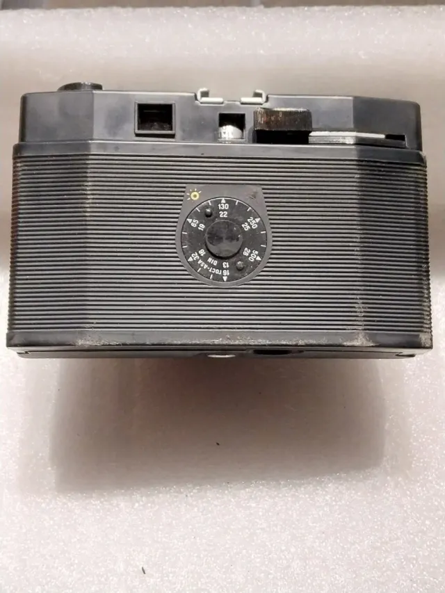 Câmera Soviética Cosmic Symbol com estojo