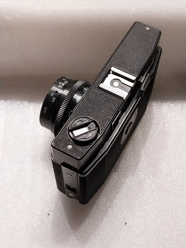 Câmera Soviética Cosmic Symbol com estojo