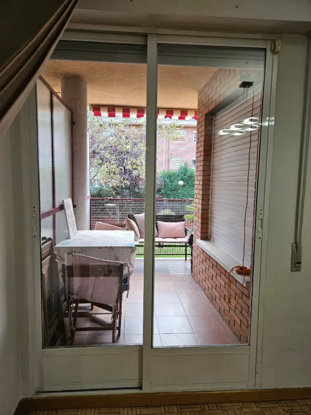 Ventanas correderas de aluminio con persianas