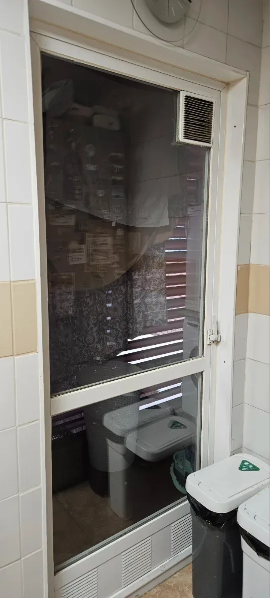 Ventanas correderas de aluminio con persianas
